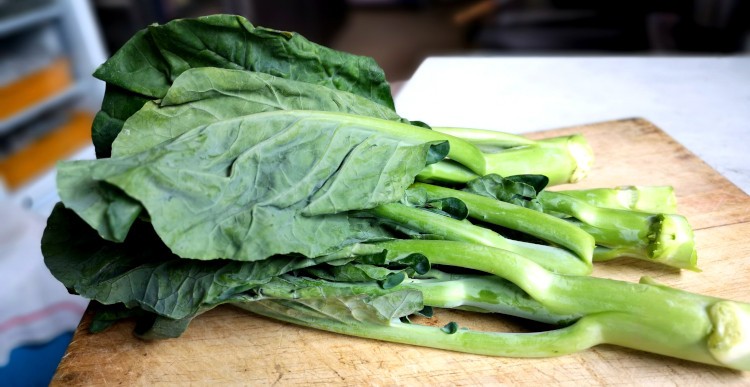 Chinese broccoli (Gai Lan) for pad see ew