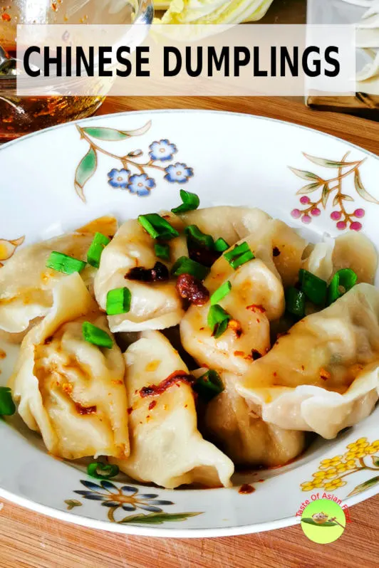 Chinese dumblings can be cooked by boiling in water, then drizzle with sauces