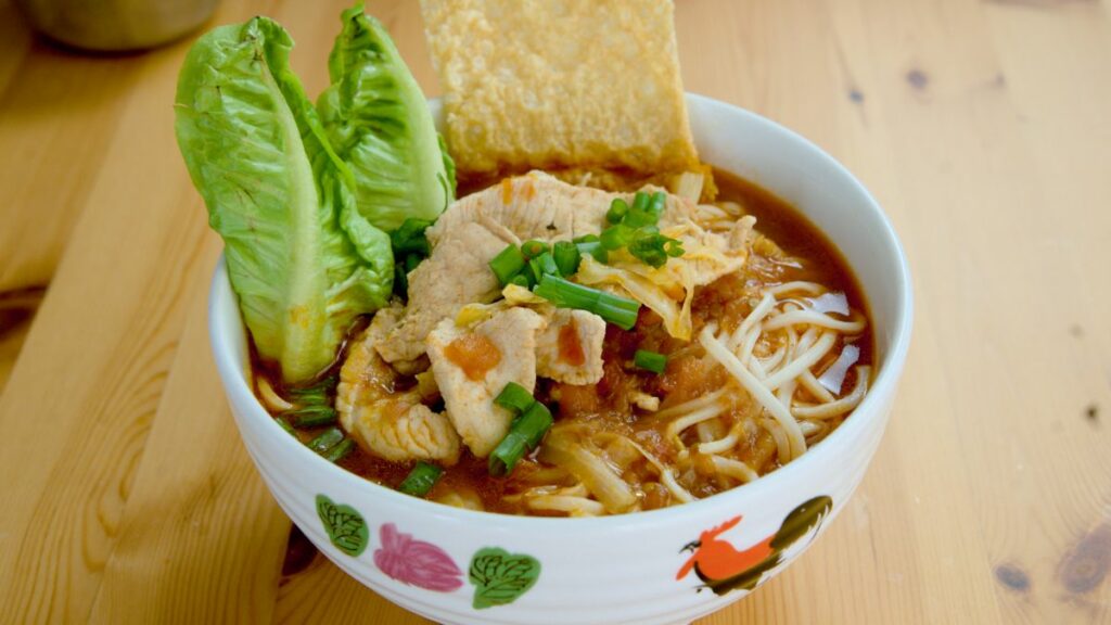 Tomato soup noodles featured image