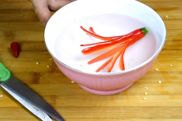 how to make chili flower
