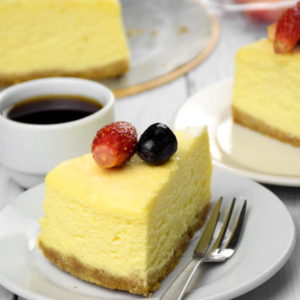 Japanese cheesecake with fruit square