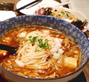hot and sour soup noodles