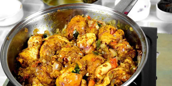 Chicken Varuval recipe