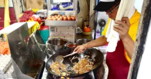 char kuey teow hawker
