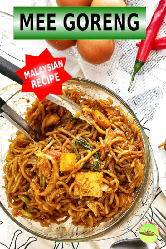 Today I want to introduce a stir-frying noodle with a deep cultural heritage of the Indian Muslim origin in Malaysia - Mee Goreng Mamak. It is also called mi goreng .
