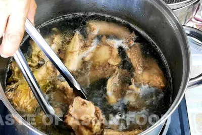 Chinese vegetable soup - remove bone