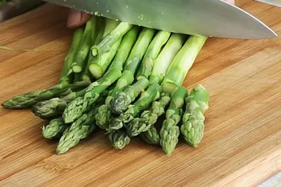 shrimp and asparagu stir fry cut asparagus