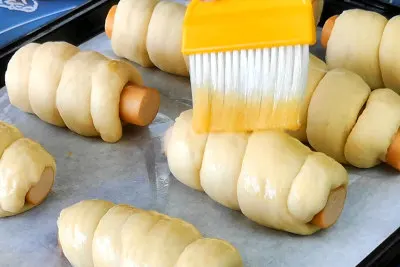 Sausage rolls - egg wash