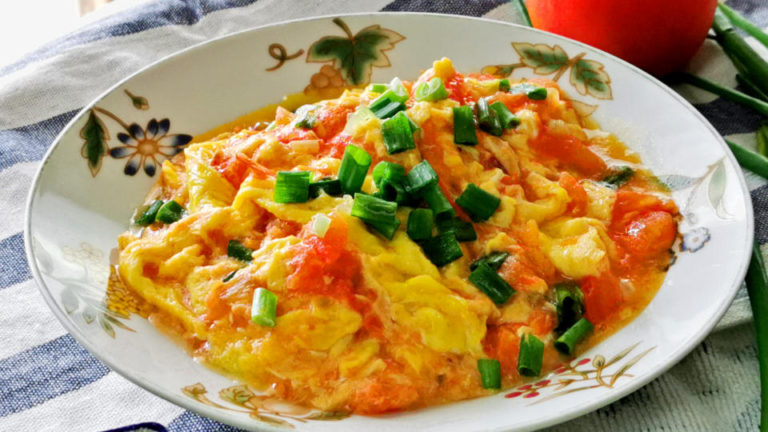 tomato eggs featured image