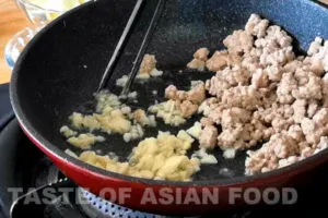 How to cook eggplant - cook minced meat