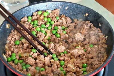 ground beef rice - add green peas