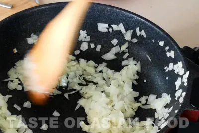 ground beef rice - saute onion