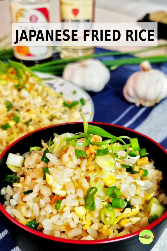 This Japanese fried rice with garlic is quick and easy, which takes only 20 minutes to prepare. 