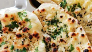 garlic naan featured image