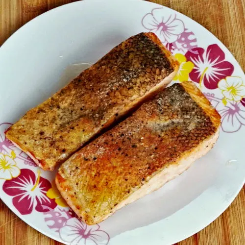 The perfectly pan-fried salmon fillets