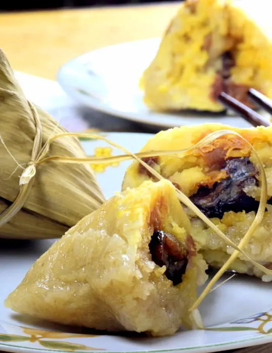 How to make Zongzi for Dragon Boat festival. Best Cantonese aongsi recipe.