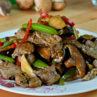 beef and mushrooms stir fry featured image