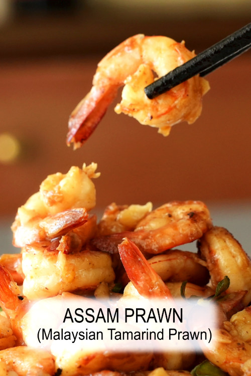 Prepare tamarind prawns (Assam prawns), a classic sweet and sour Nyonya recipe made with fresh tamarind pulp.