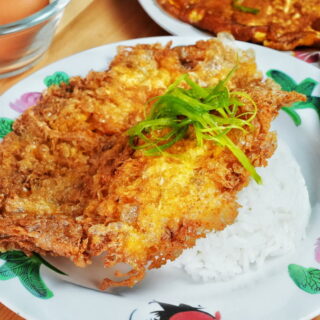 Thai omelet featured image