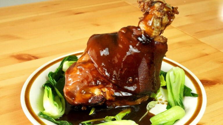 Braised pork knuckle (1) featured image
