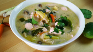 Thai coconut chicken soup (6) featured image 2