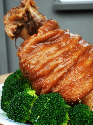 Slow Cooker Pork Hock Chinese Style