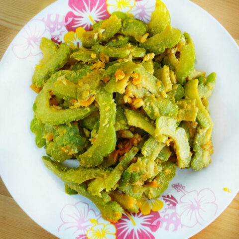 Bitter gourd with eggs stir-fry recipe with salted egg yolk