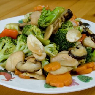 broccoli with mushrooms stir-fry image