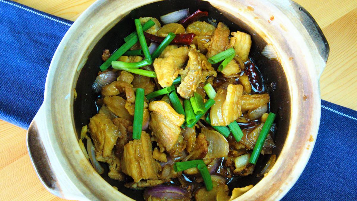 Pork belly with salted fish in clay pot recipe