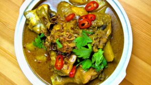 yellow curry featured image
