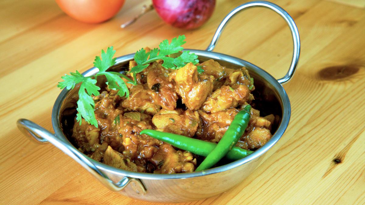 Boneless chicken handi- popular restaurant-style recipe