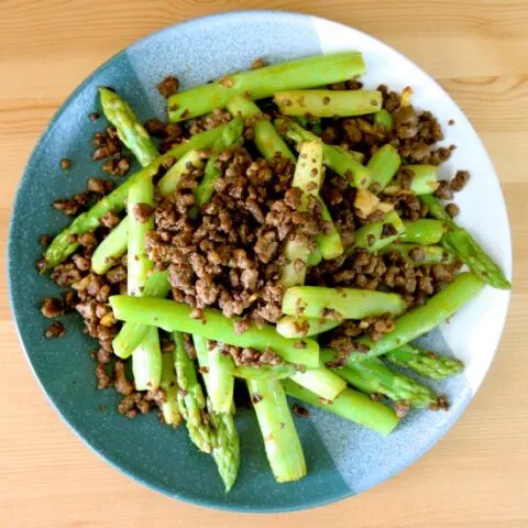 Beef asparagus (10) square