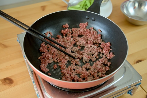 Dry-fry the ground beef