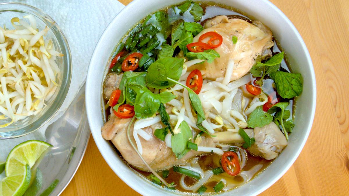 Pressure cooker pho ga- Vietnamese chicken noodle soup