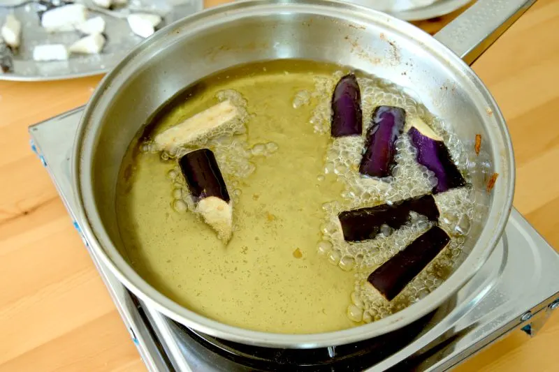 eggplant and mushrooms stir-fry