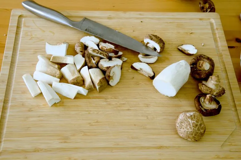 king oyster mushroom and shiitake mushroom