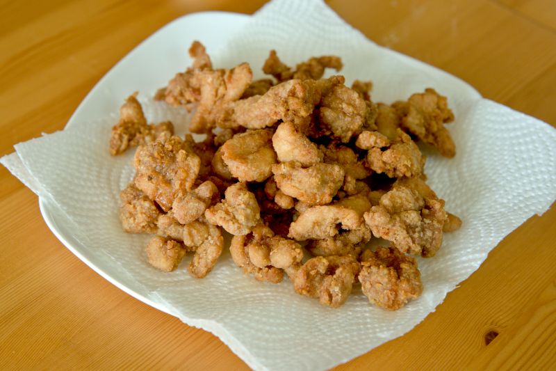 Deep-fry the chicken for the second round to make it crispy