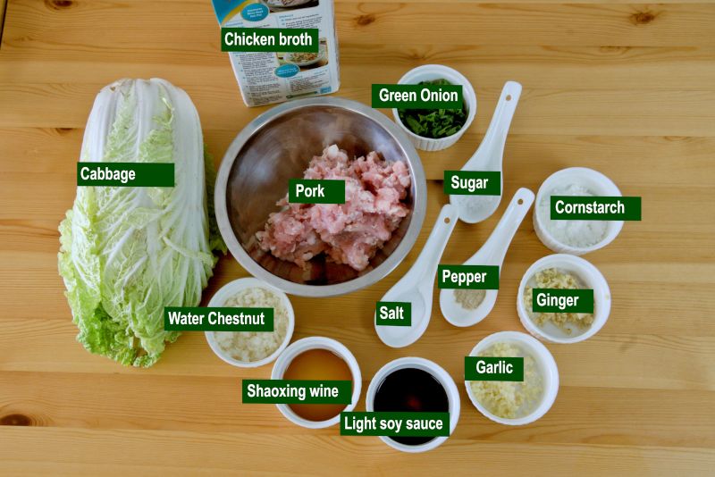 Ingredients needed for Chinese cabbage soup