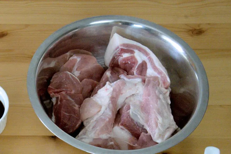 cut the pork into thin strips