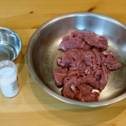 How to Tenderize Beef for Stir-frying