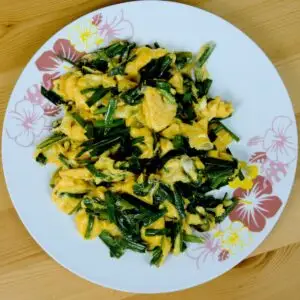 egg and chives stir fry