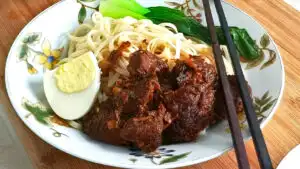 Taiwanese beef noodles featured image