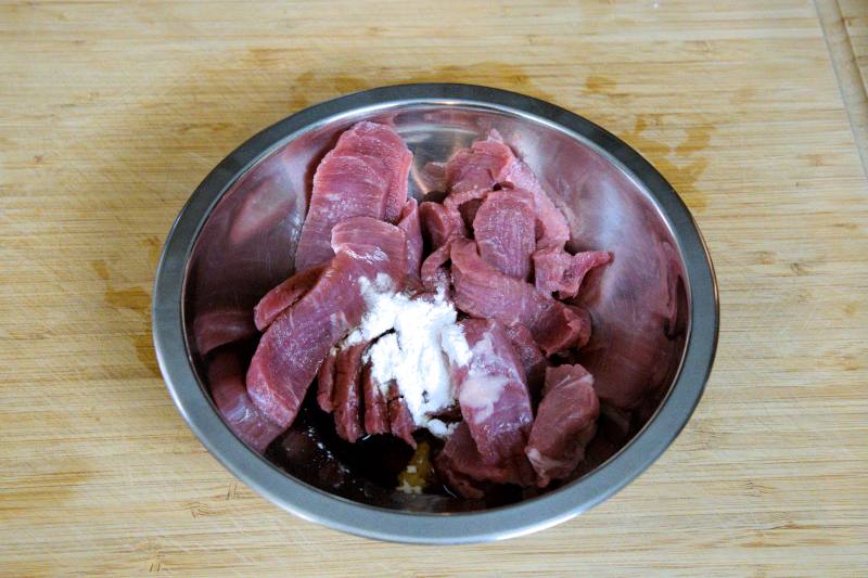 beef stir-fry with bok choy