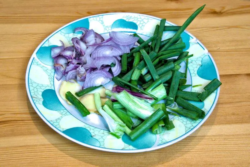 Ingredients for Scallion Oil Noodles