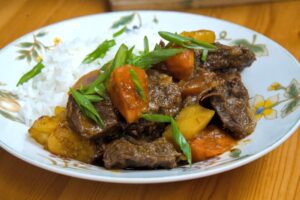 Beef stew with potatoes image (13)
